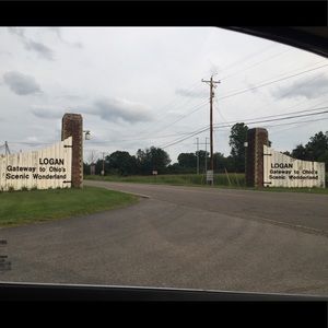 Meet your Posher, Gloria